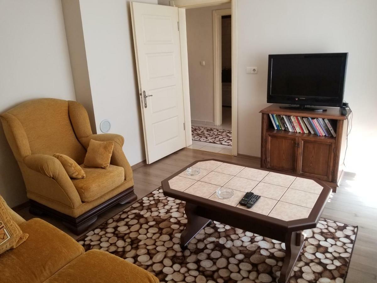 Edirne Kiralik Daireler Apartamento Exterior foto